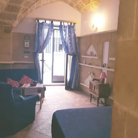 Casa Vacanza Alba *